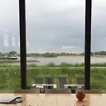 Veerhuis Met Een Verhaal Country house Varik