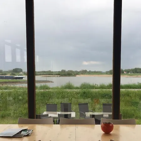 Veerhuis Met Een Verhaal Lantställe Varik